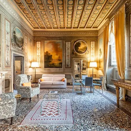 Palazzo Borghese, A Burghesius *