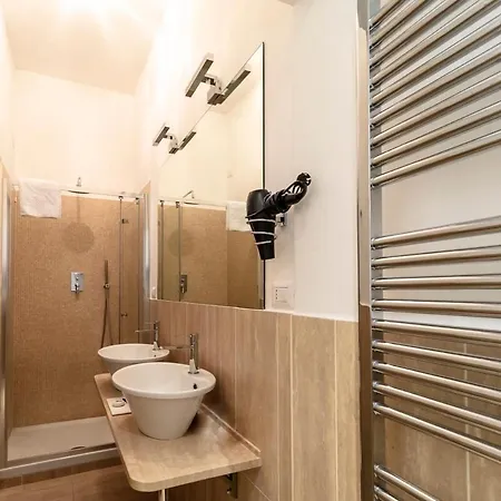 Palazzo Borghese, A Burghesius Apartment Rome