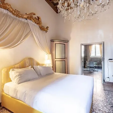 Palazzo Borghese, A Burghesius * Řím